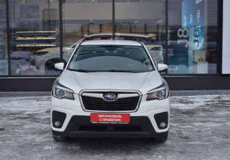 Подержанный автомобиль Subaru Forester Suv 2019 года (2 фото)