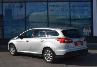 Подержанный автомобиль Ford Focus Wagon 2017 года (7 фото)