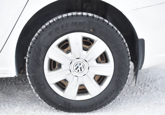 Подержанный автомобиль Volkswagen Polo Sedan 2013 года (9 фото)