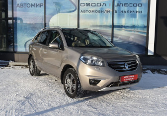 Подержанный автомобиль Renault Koleos 2012 года (3 фото)