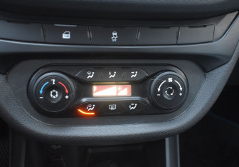 Подержанный автомобиль LADA (ВАЗ) Vesta Sedan 2019 года (16 фото)