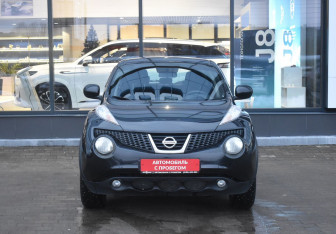 Подержанный автомобиль Nissan Juke 2012 года (2 фото)