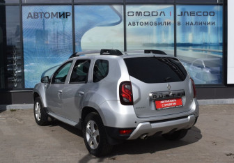 Подержанный автомобиль Renault Duster 2018 года (7 фото)