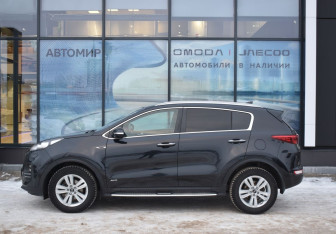 Подержанный автомобиль Kia Sportage 2017 года (8 фото)