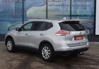 Подержанный автомобиль Nissan X-Trail 2018 года (7 фото)