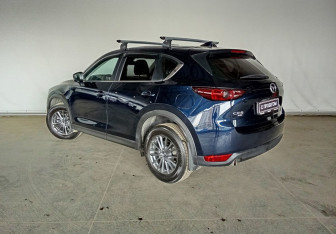 Подержанный автомобиль Mazda CX-5 2021 года (7 фото)