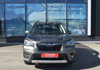 Подержанный автомобиль Subaru Forester Suv 2019 года (2 фото)