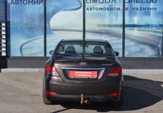 Подержанный автомобиль Hyundai Solaris Sedan 2016 года (6 фото)