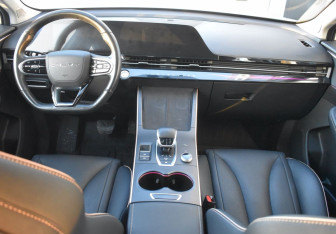 Подержанный автомобиль Omoda C5 2022 года (12 фото)