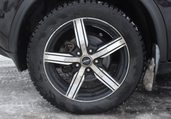 Подержанный автомобиль Nissan Juke 2014 года (9 фото)