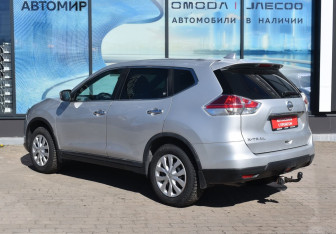 Подержанный автомобиль Nissan X-Trail 2018 года (7 фото)