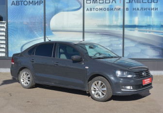 Подержанный автомобиль Volkswagen Polo Sedan 2017 года (3 фото)