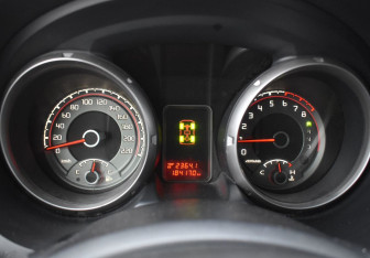 Подержанный автомобиль Mitsubishi Pajero 2013 года (18 фото)